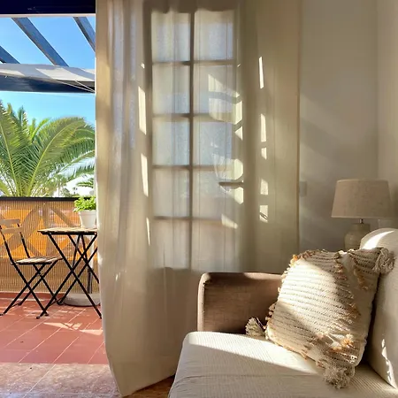 Encanto Del Mar, Shared Pool