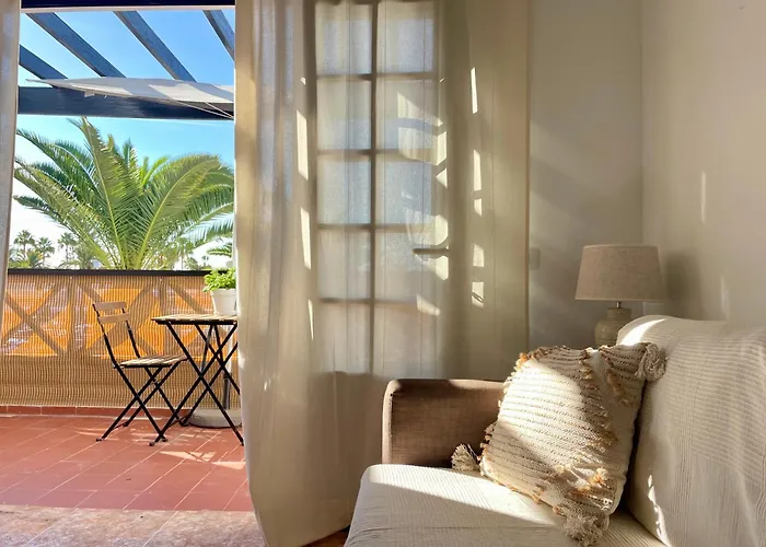 Encanto Del Mar, Shared Pool