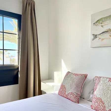 Encanto Del Mar, Shared Pool Apartment *